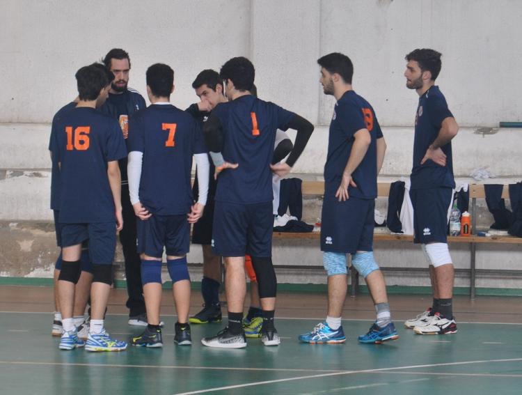 Polisportiva M Bari, Volley: Seconda Div. M, pochi alti, tanti bassi